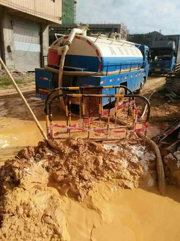 南城街道工地淤泥清淤